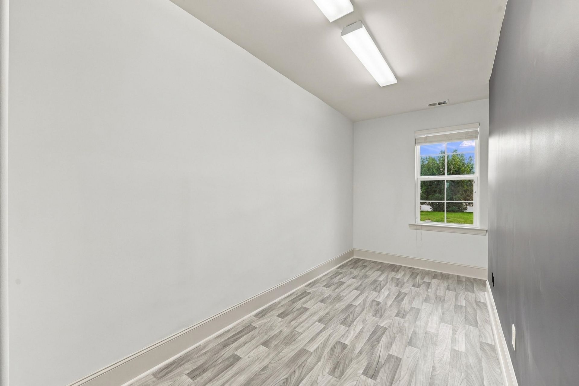 409 Mingo Creek Ct.  Photo 32