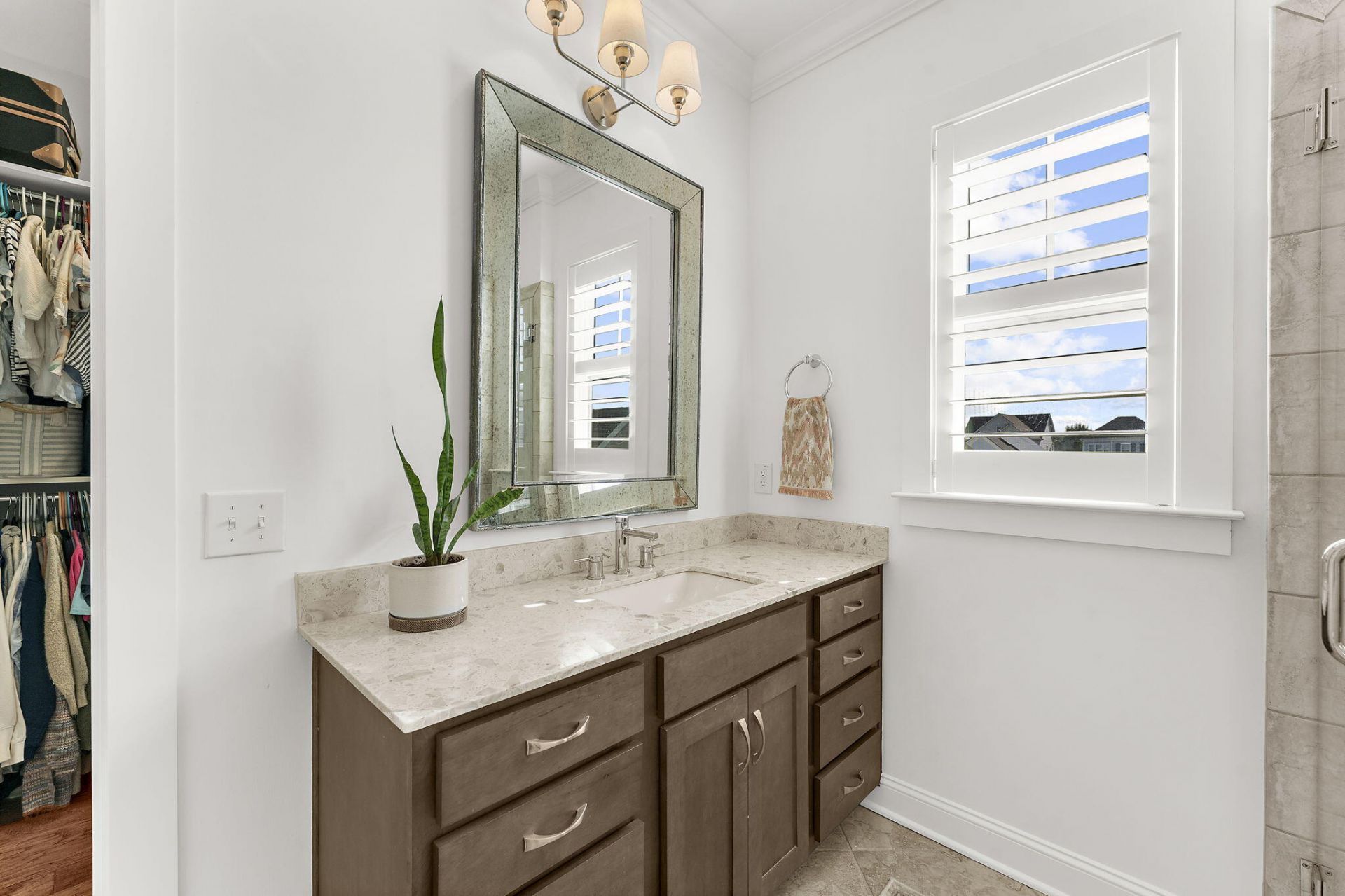 1432 Willtown Street Photo 23