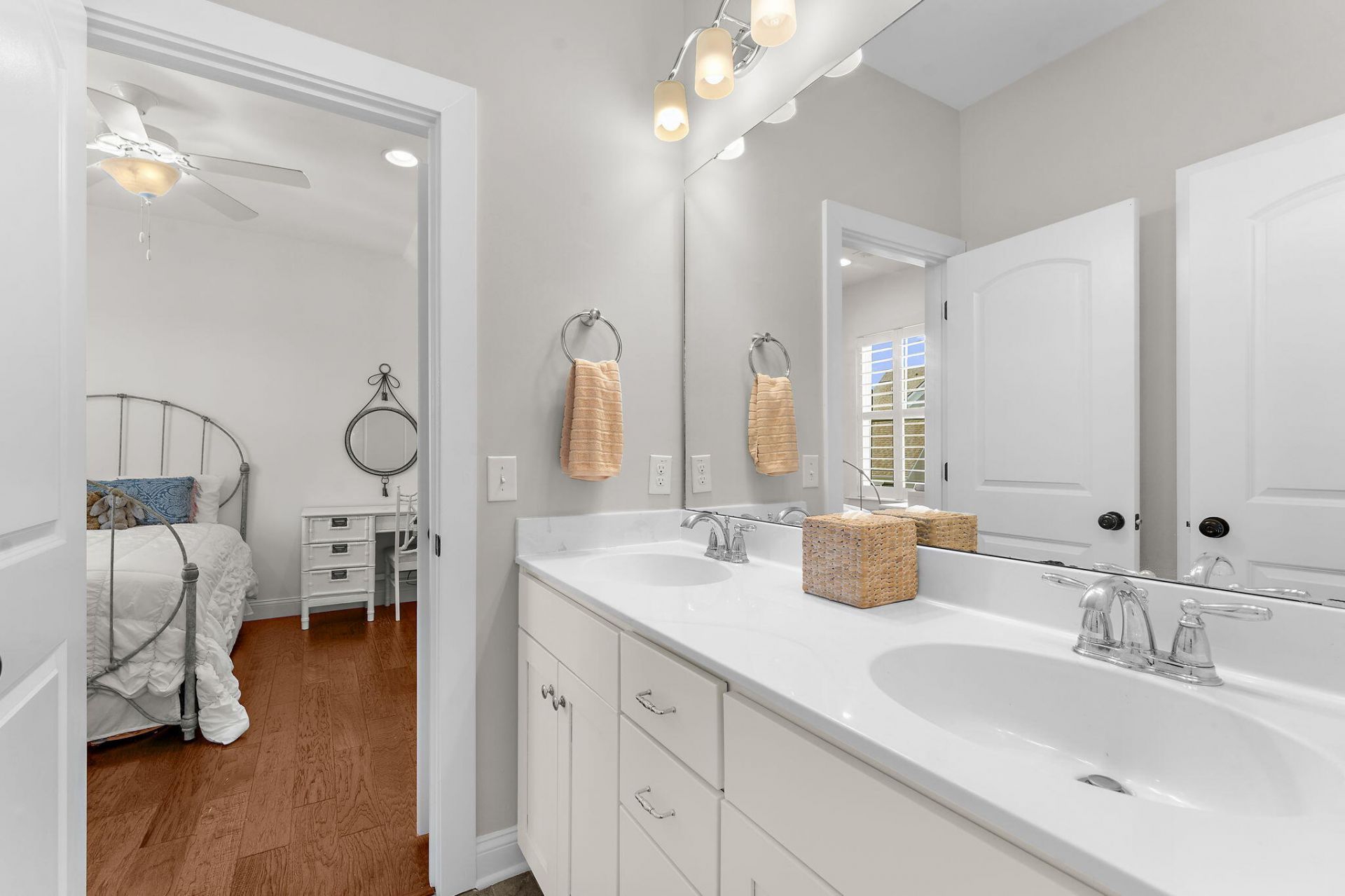 1432 Willtown Street Photo 30