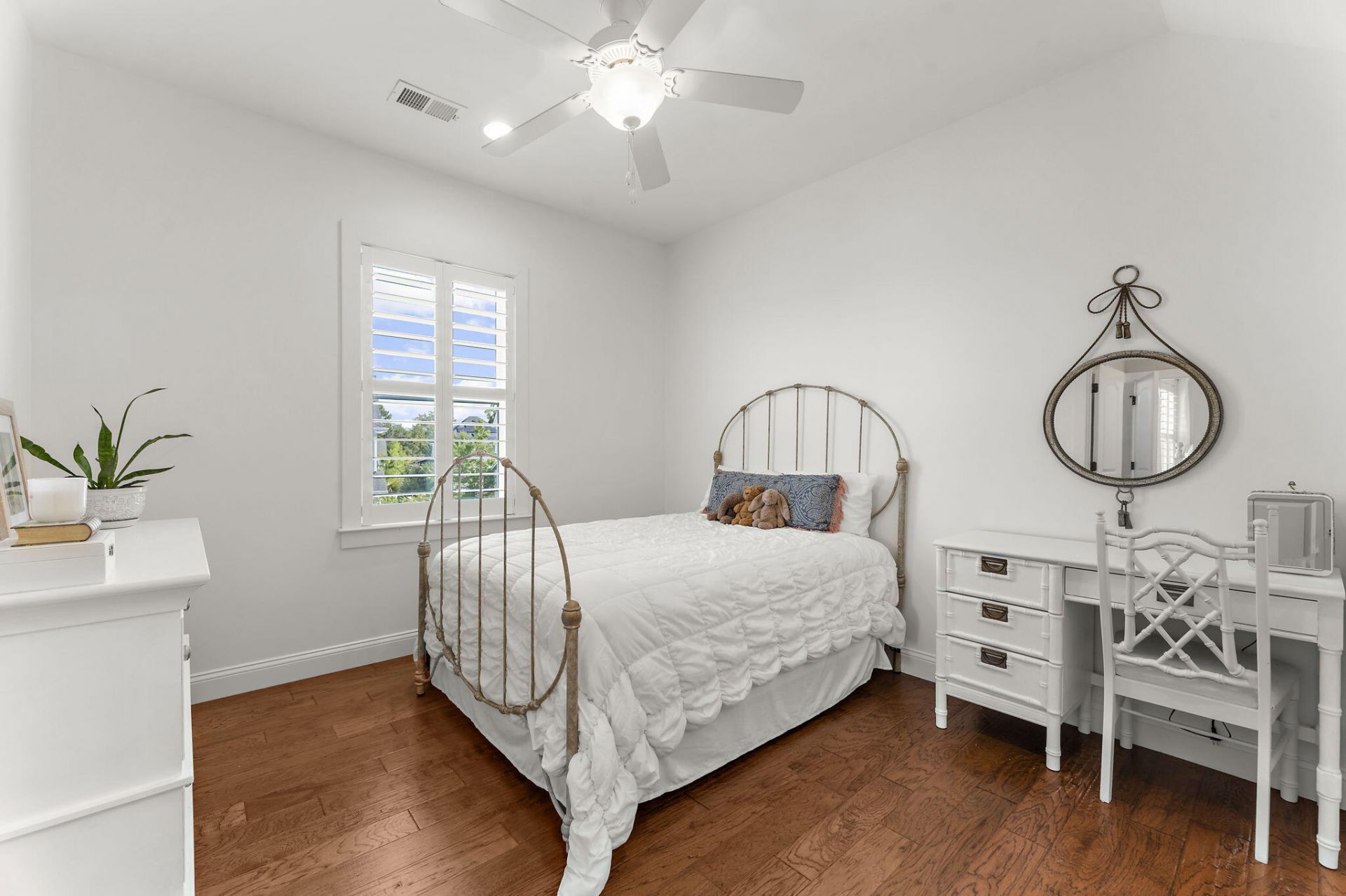 1432 Willtown Street Photo 31