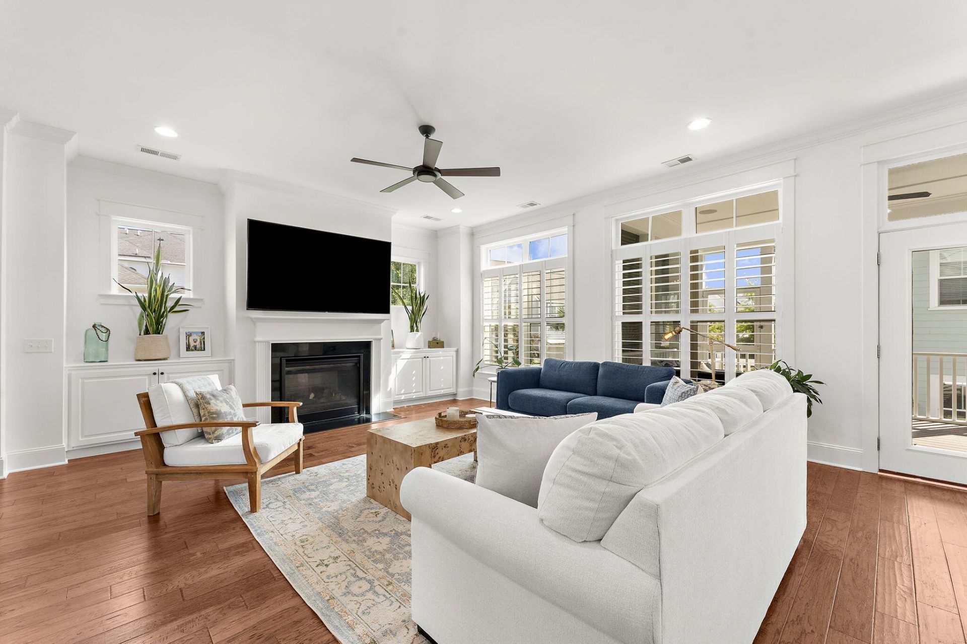 1432 Willtown Street Photo 5