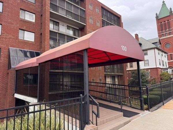 100 High St, Unit 702, Medford, MA 02155