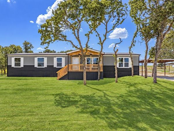 242 Huddleston Road , Sunset, TX 76270