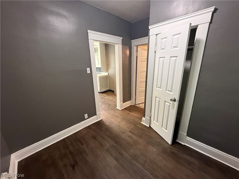 6920 Hosmer Avenue, Cleveland, OH 44105 Photo 8