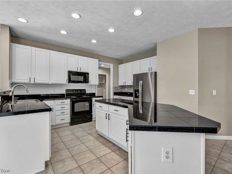 38804 Congressional Lane, Willoughby, OH 44094 Photo 14