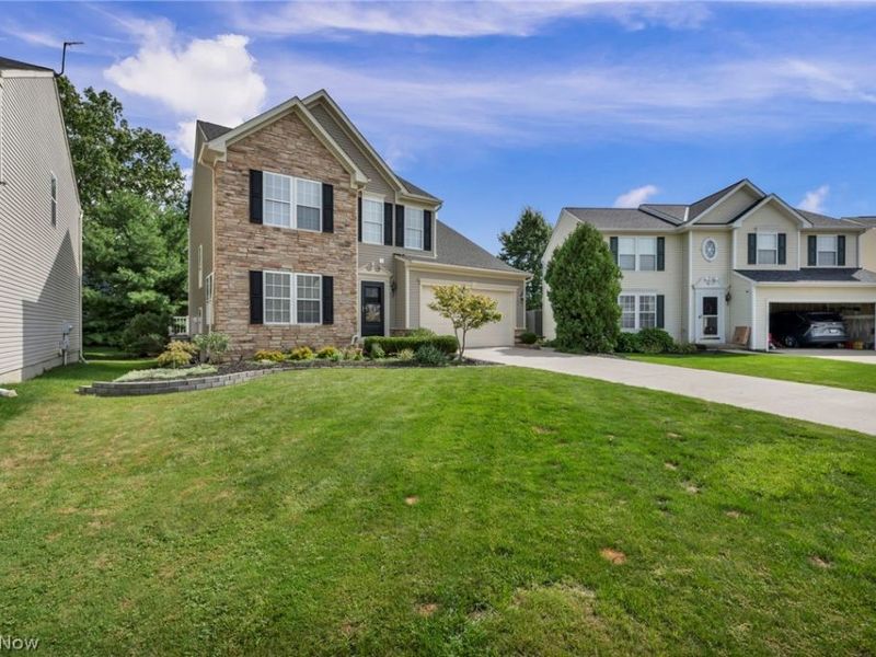 38804 Congressional Lane, Willoughby, OH 44094 Photo 2