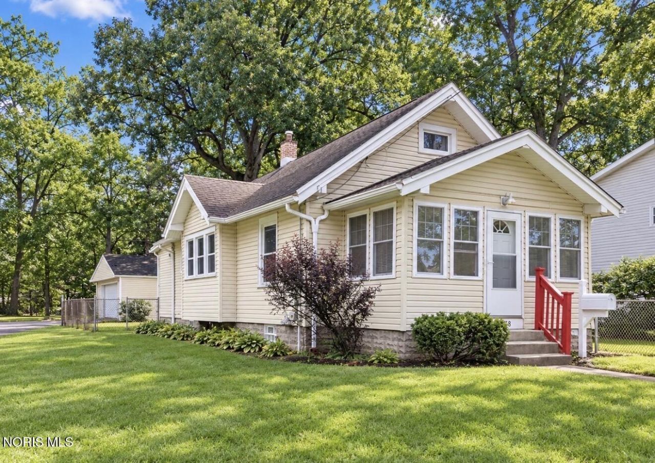 5458 Gay Street, Toledo, OH 43613 Main Photo