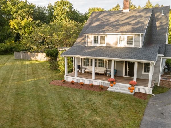 28 Elm St, Norton, MA 02766
