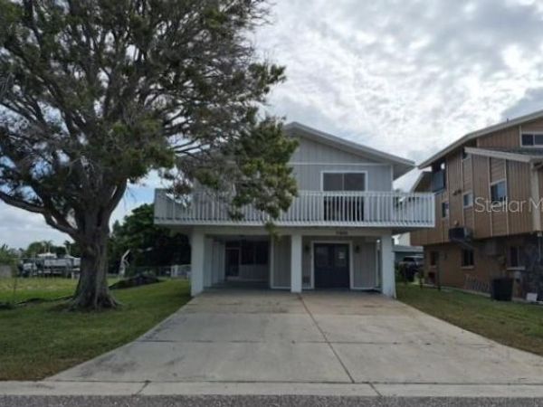 17603 1ST STREET E, ST PETERSBURG, FL 33708
