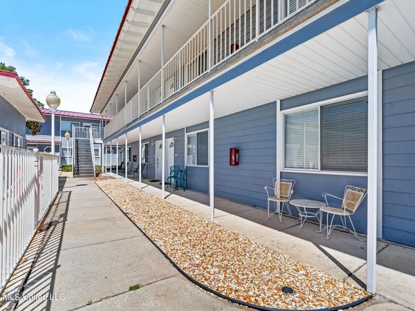 1664 Beach Boulevard, Biloxi, MS 39531