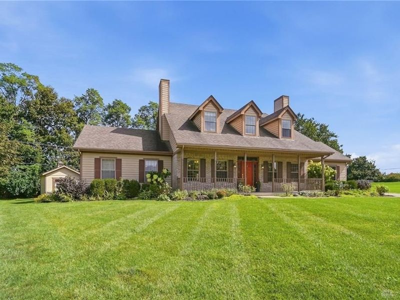 820 Juniper Court, Tipp City, OH 45371 Photo 6