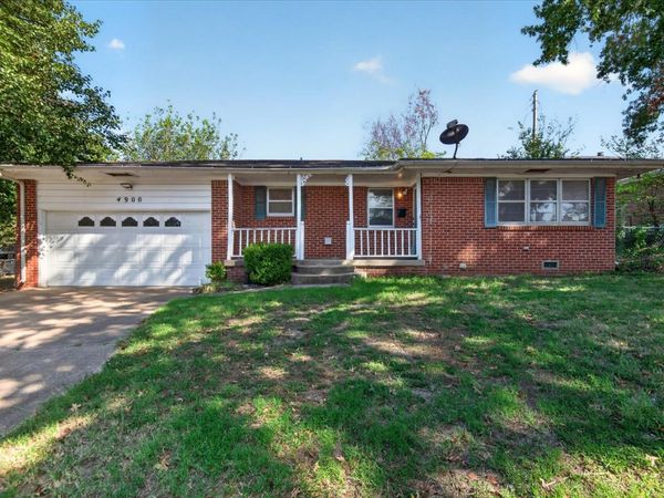 4900 SE Baylor Drive , Bartlesville, OK 74006