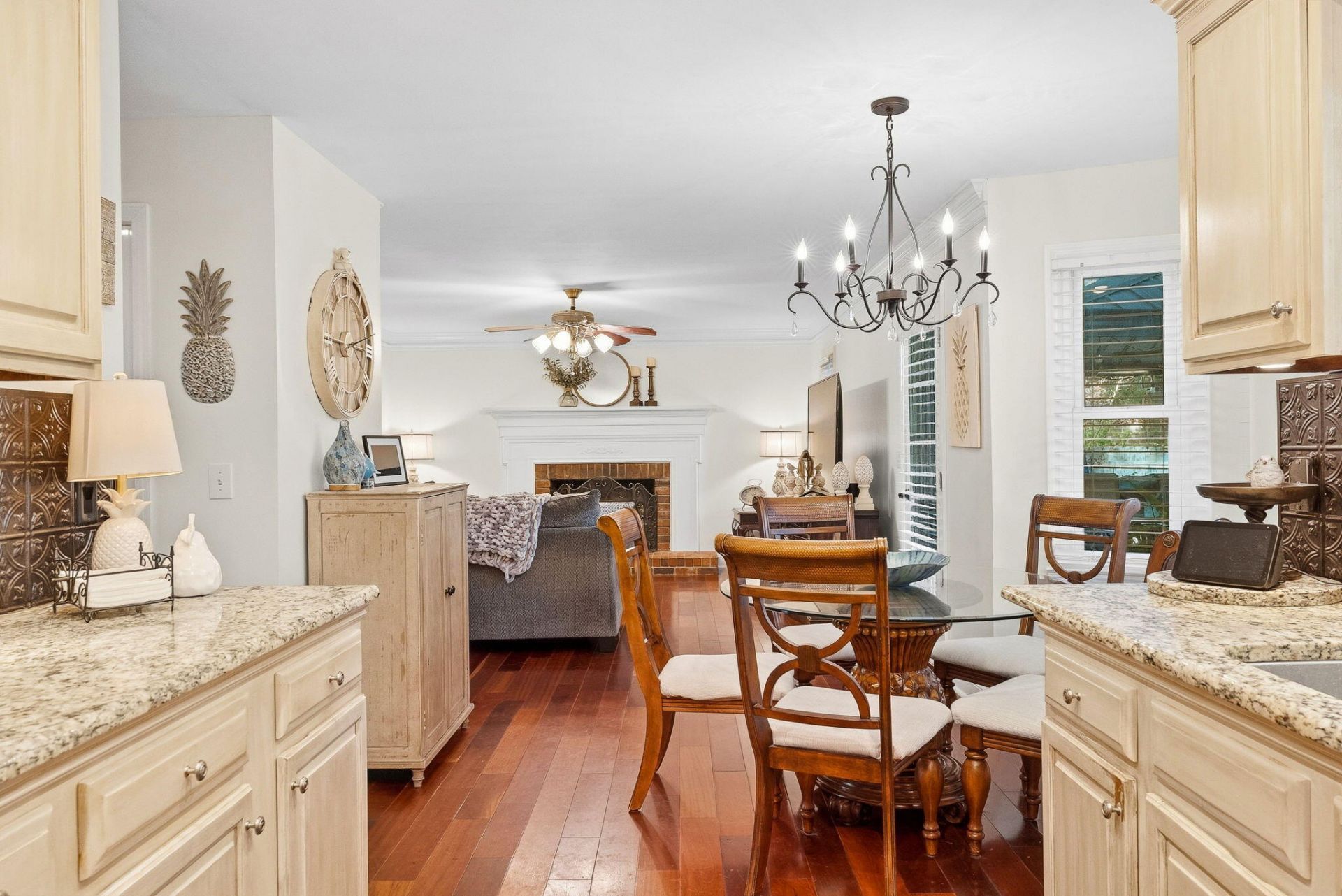 101 Canter Court Photo 16