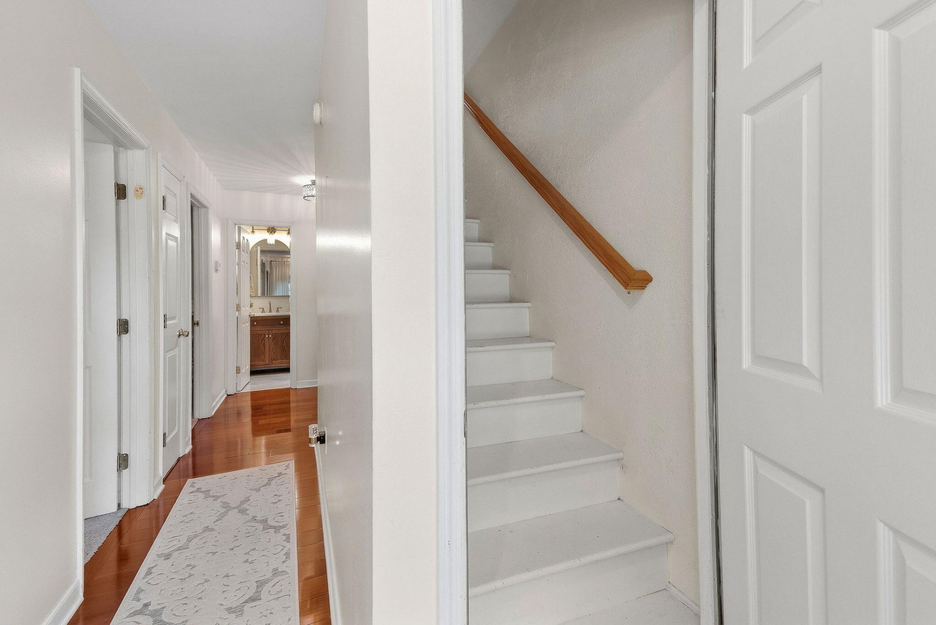 101 Canter Court Photo 24