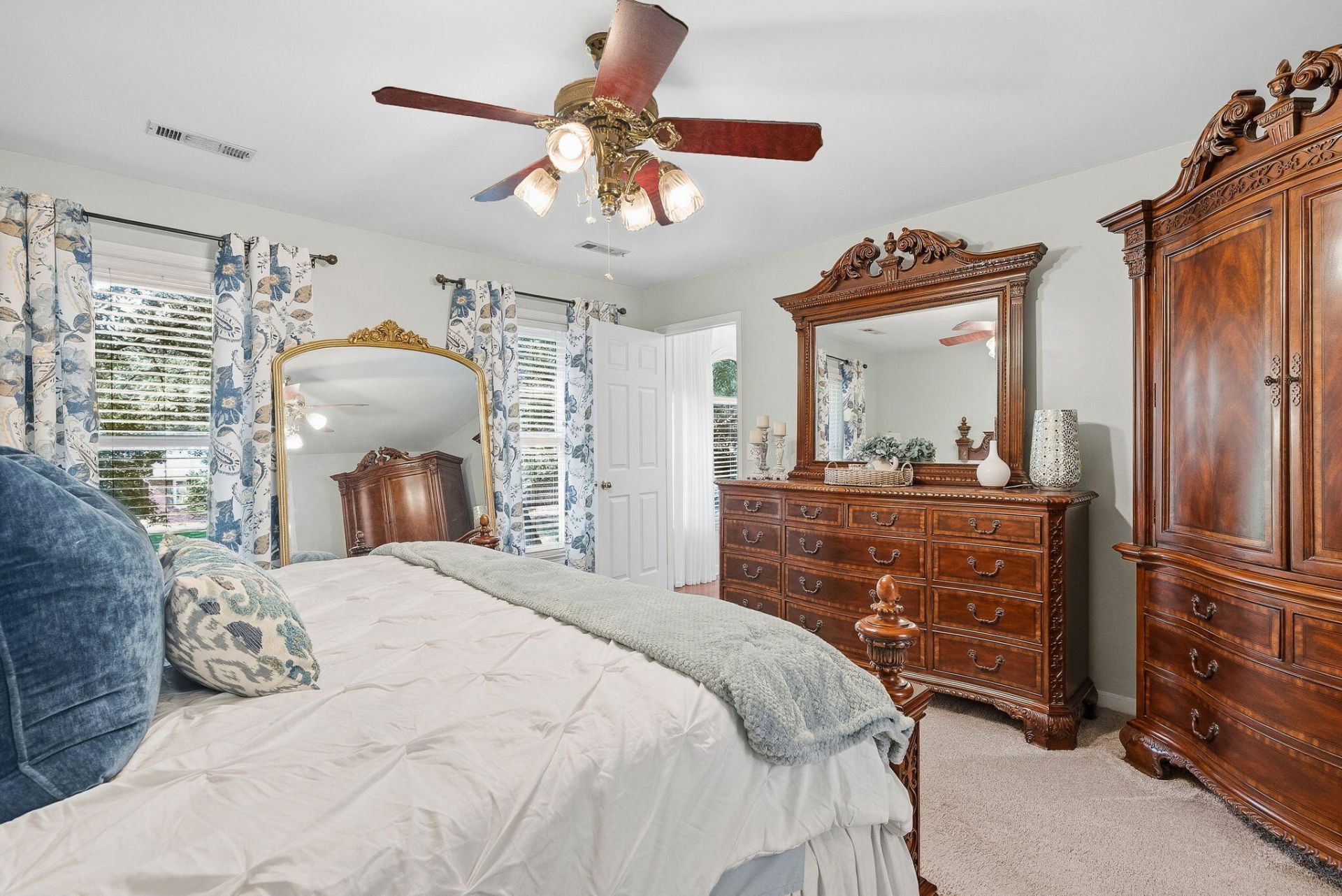 101 Canter Court Photo 30