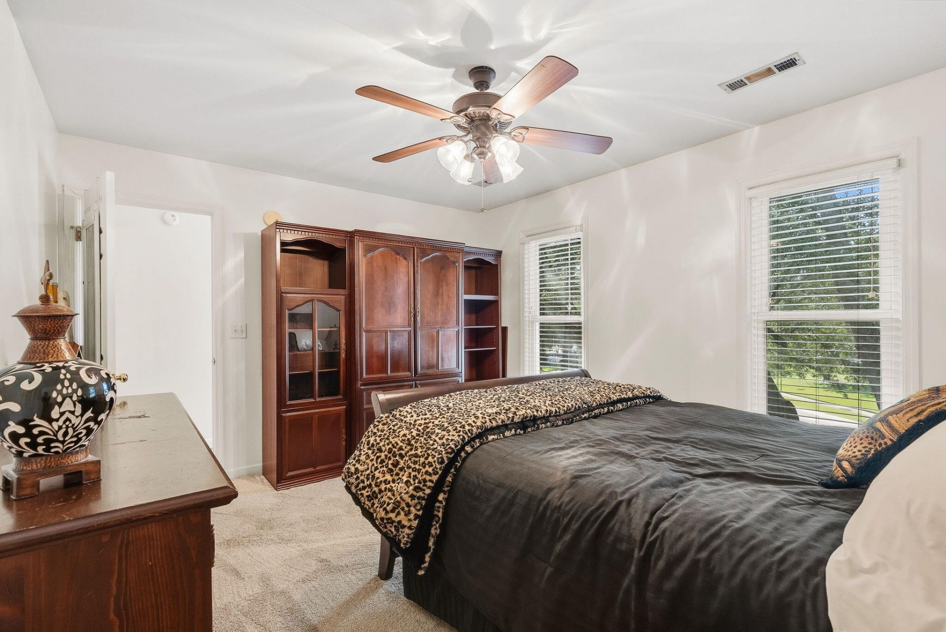 101 Canter Court Photo 35