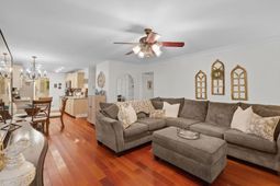 101 Canter Court photo 4