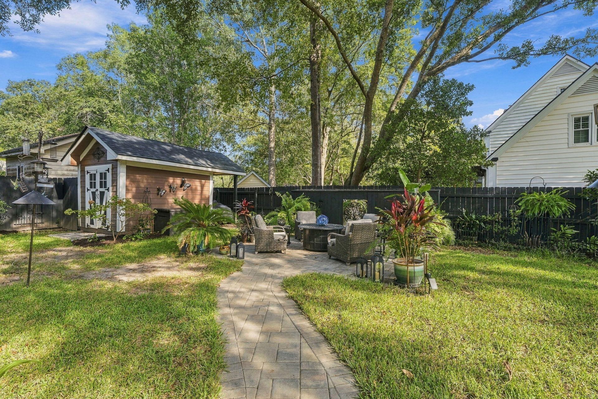 101 Canter Court Photo 51
