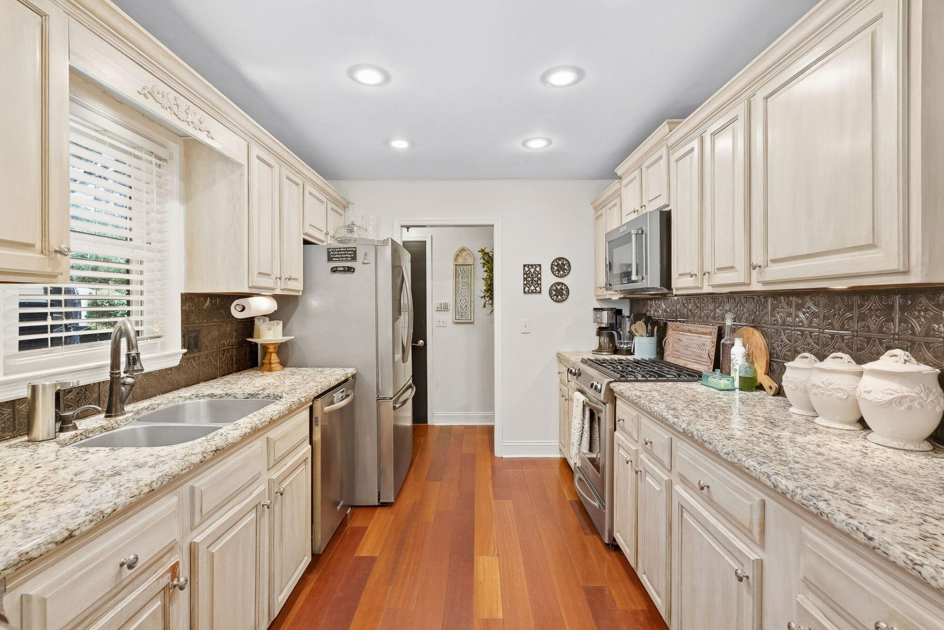 101 Canter Court Photo 6