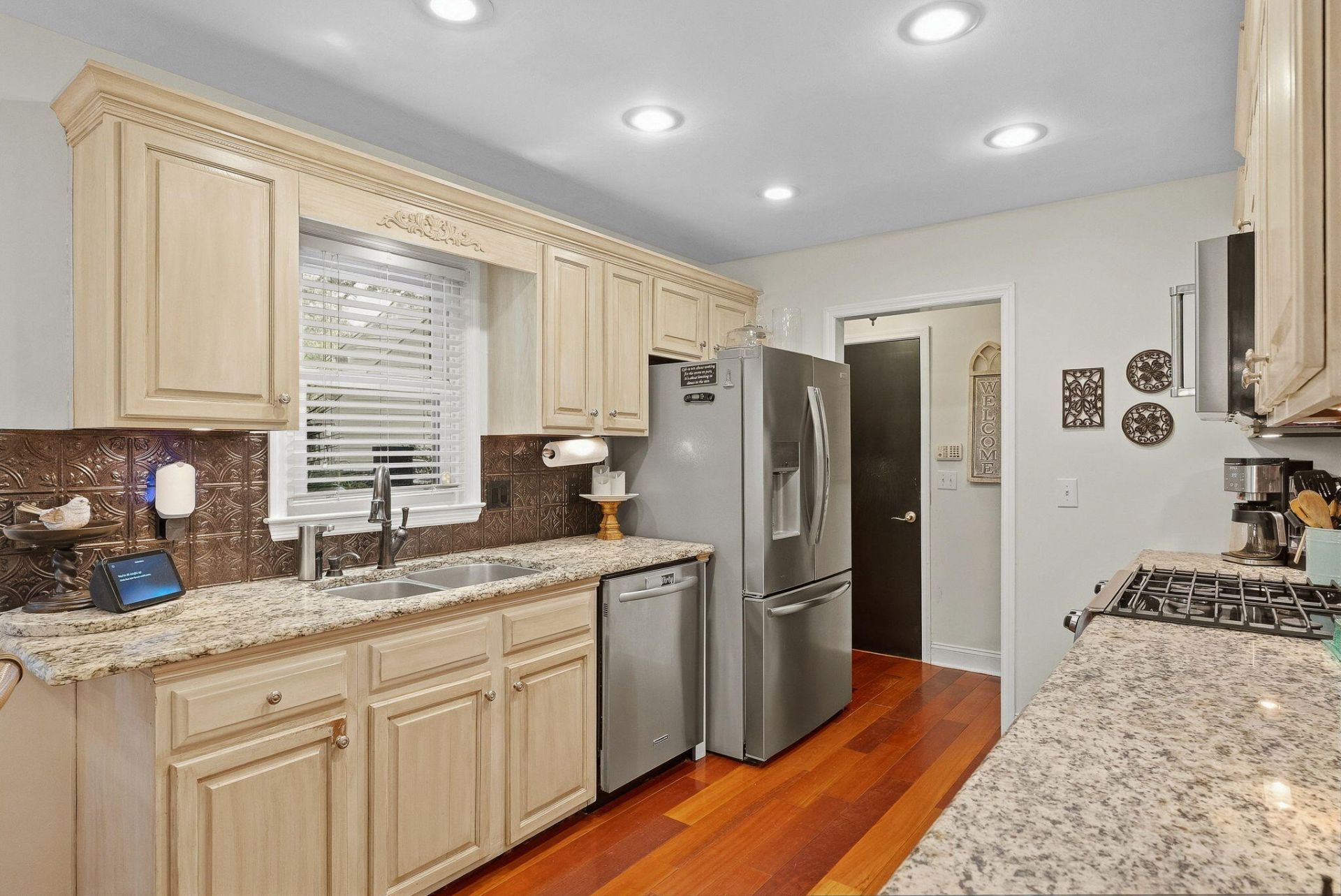 101 Canter Court Photo 7