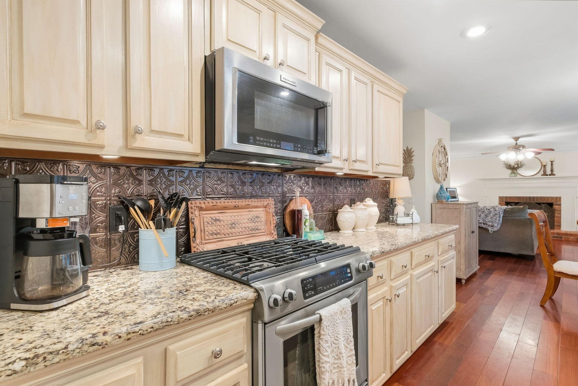 101 Canter Court Photo 9