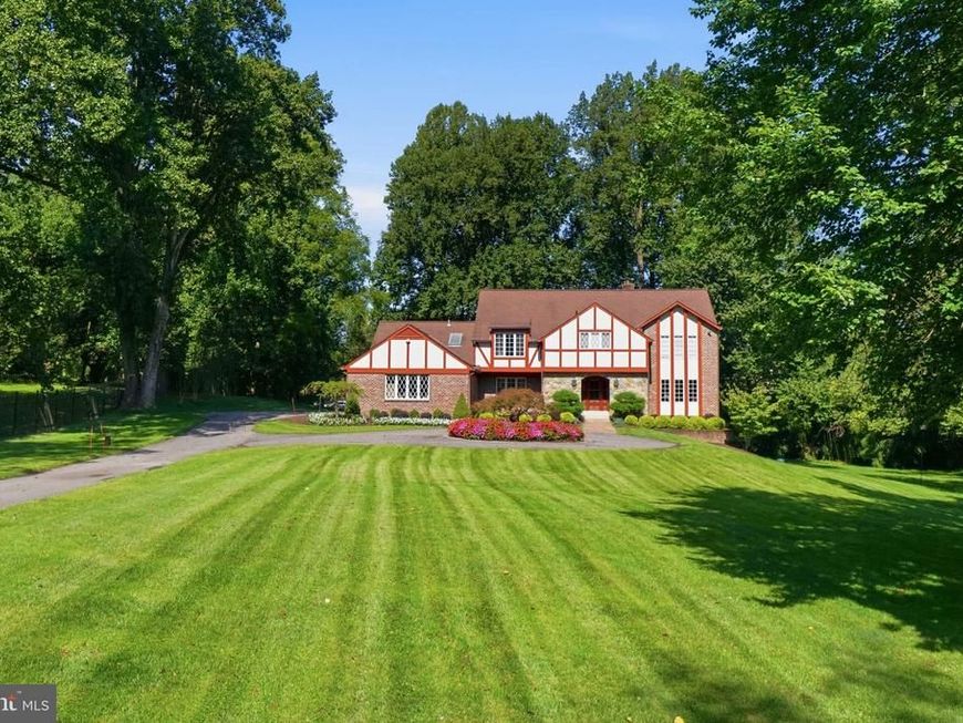 10804 Lockland Road, Potomac, MD 20854 Main Photo