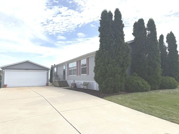 23001 S COG HILL Lane , Frankfort, IL 60423
