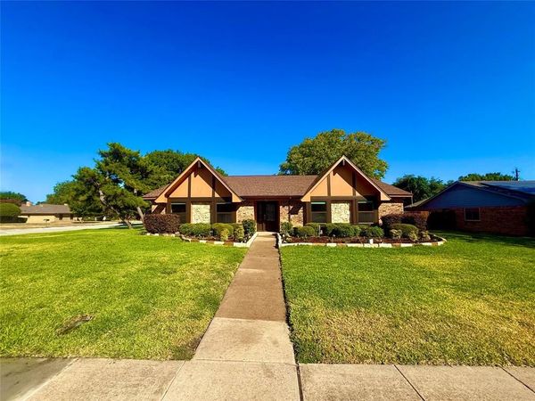 442 Valley Glen Drive, Richardson, TX 75080