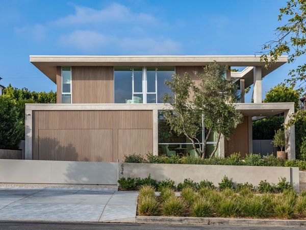 634 Moreno Avenue , Los Angeles, CA 90049