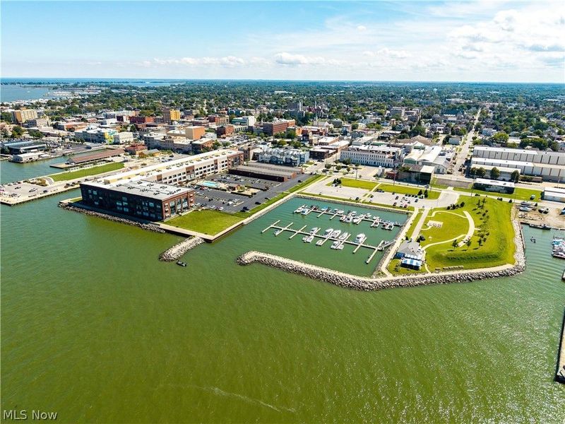 401 W Shoreline Drive, Unit 314, Sandusky, OH 44870 Photo 43