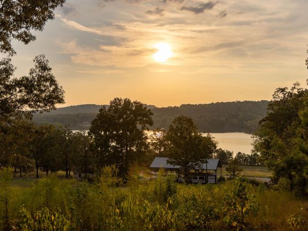 2436 Lost Creek Rd, Russellville, AL 35653