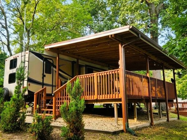 2/298 Woodhaven Lakes , Sublette, IL 61367