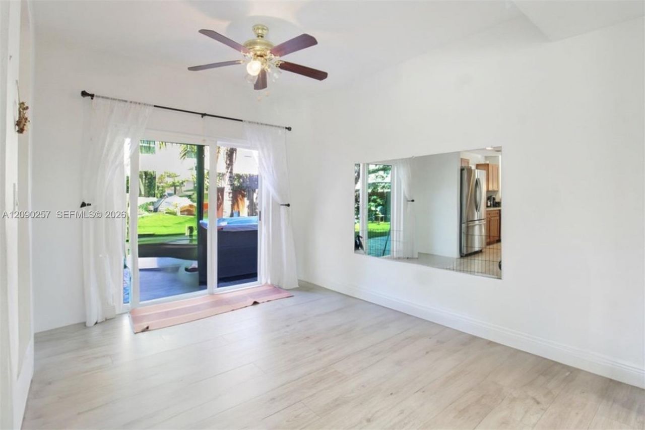4241 NE 16th St, Homestead, FL 33033 Photo