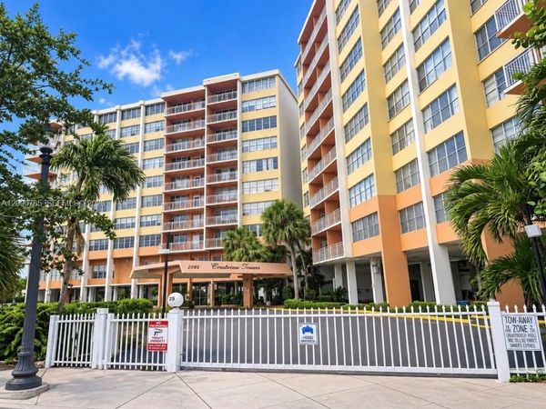 2025 NE 164th St , Unit 819, North Miami Beach, FL 33162
