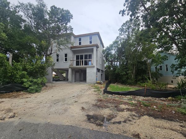 124 Peace Avenue, Tavernier, FL 33070