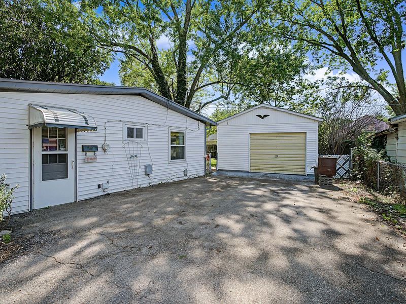 300 Fenwick Drive, New Carlisle, OH 45344 Photo 33