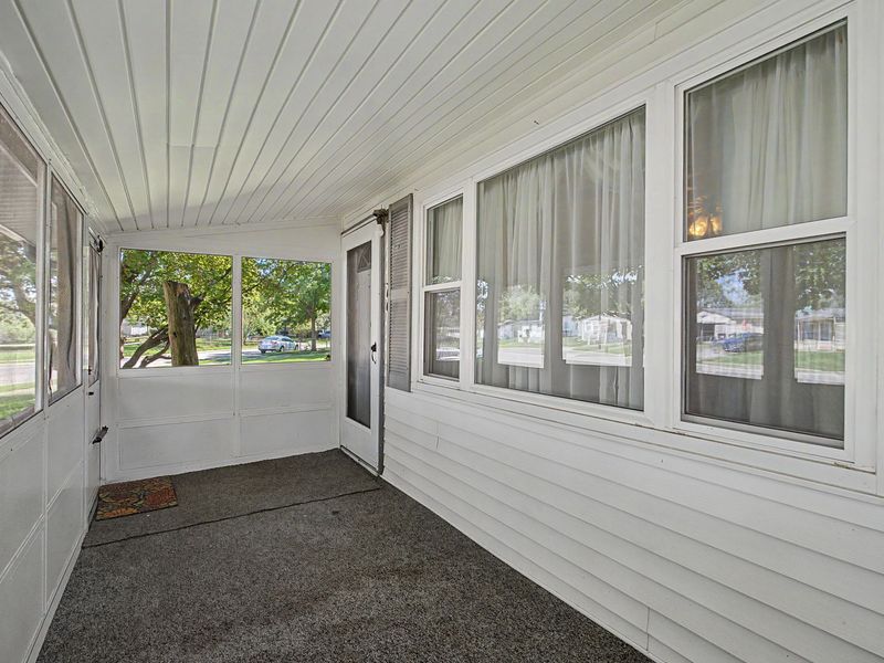 300 Fenwick Drive, New Carlisle, OH 45344 Photo 7