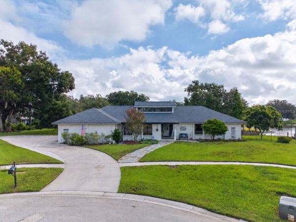 906 RETRIEVER AVENUE, SEFFNER, FL 33584