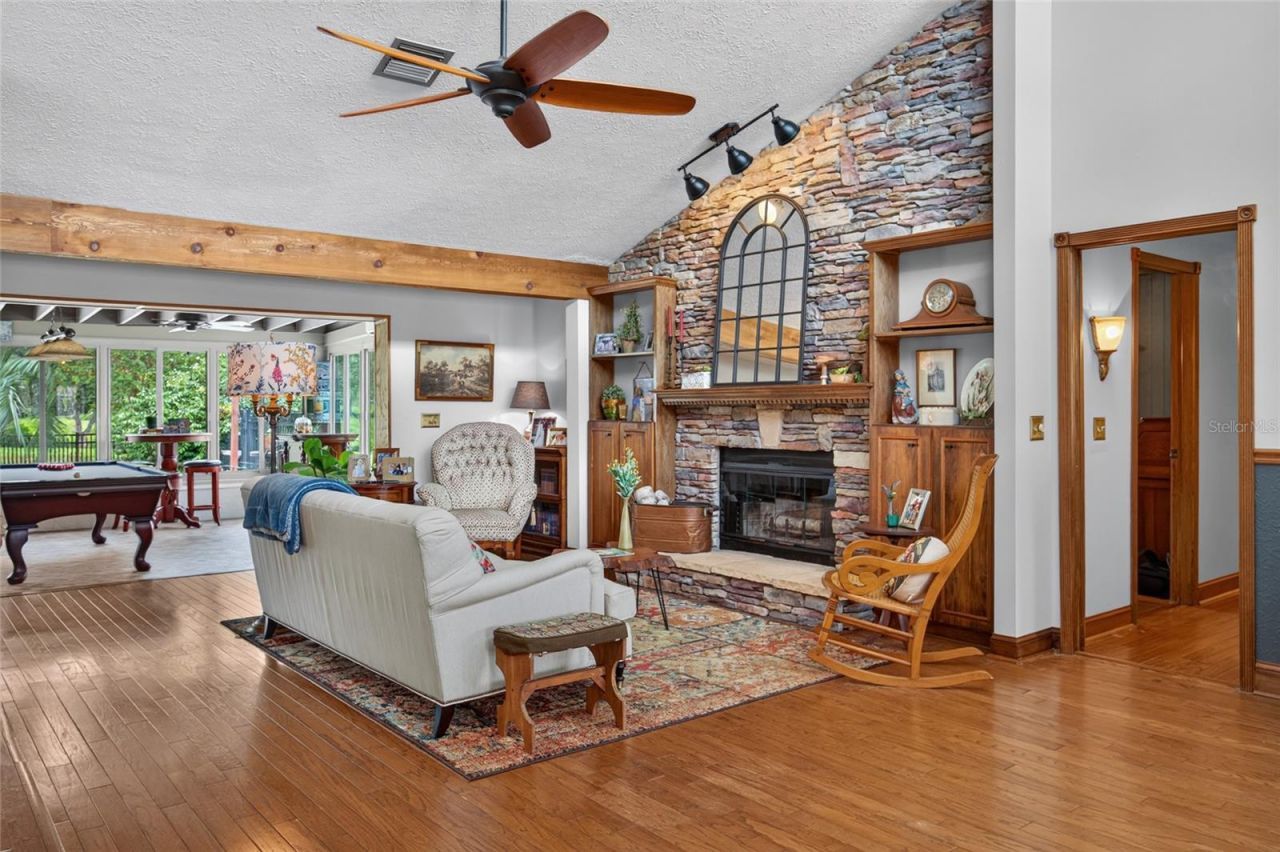 906 Retriever Avenue, Seffner, FL 33584 Photo