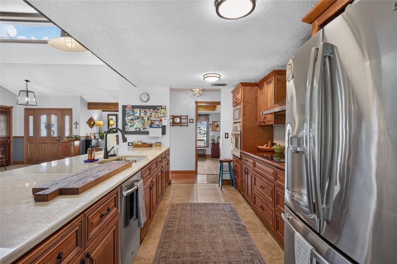 906 Retriever Avenue, Seffner, FL 33584 Photo