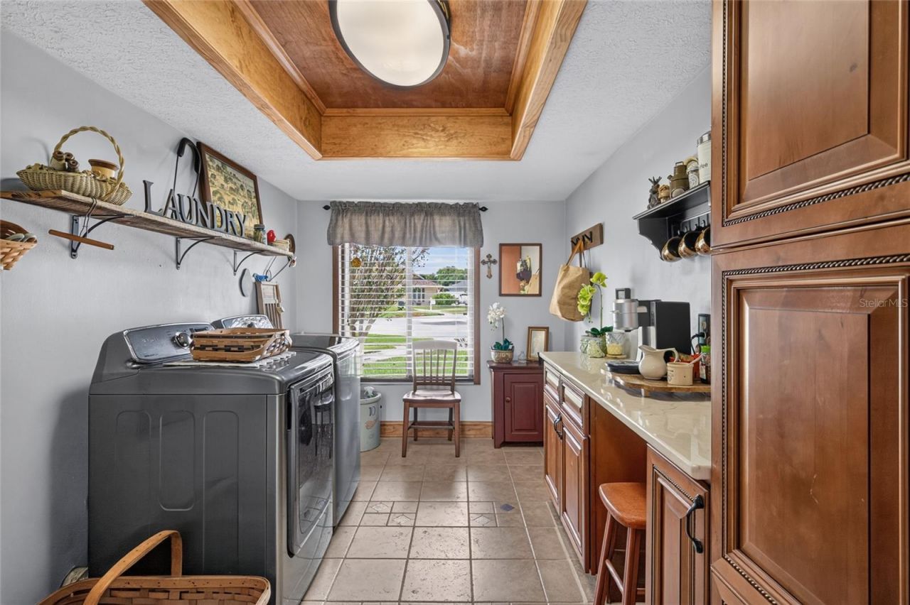 906 Retriever Avenue, Seffner, FL 33584 Photo