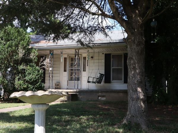 424 Meadowbrook Drive, Pigeon Forge, TN 37863