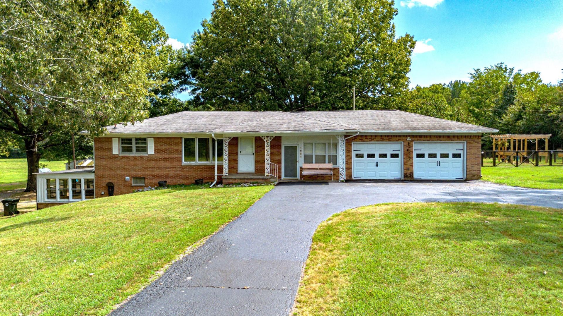 1299 Oak Park Boulevard, Calvert City, KY 42029 Main Photo