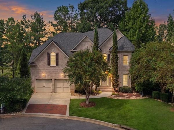 475 Trowgate Lane, Atlanta, GA 30350