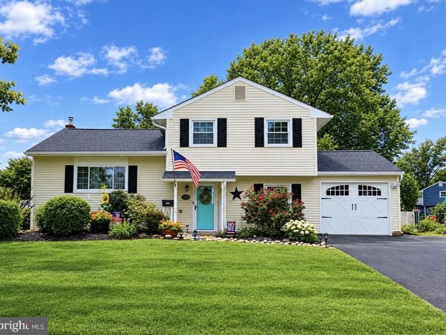 232 Midway Drive, Morrisville, PA 19067 Main Photo