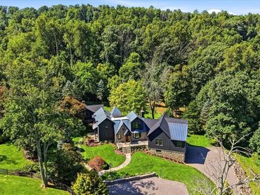 19233 BLUE RIDGE MOUNTAIN ROAD, BLUEMONT, VA 20135