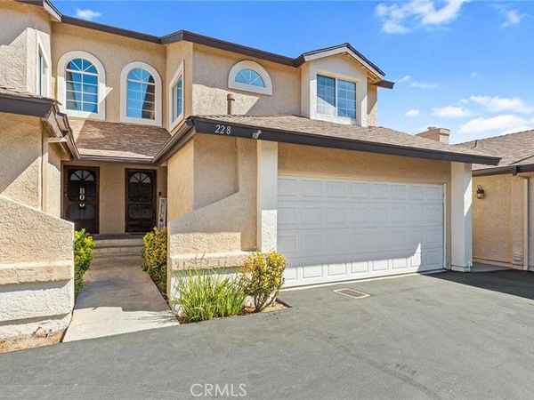 22905 Banyan, Unit 228, Saugus, CA 91390