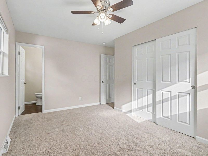 5015 Fullerton Drive, Columbus, OH 43232 Photo 10