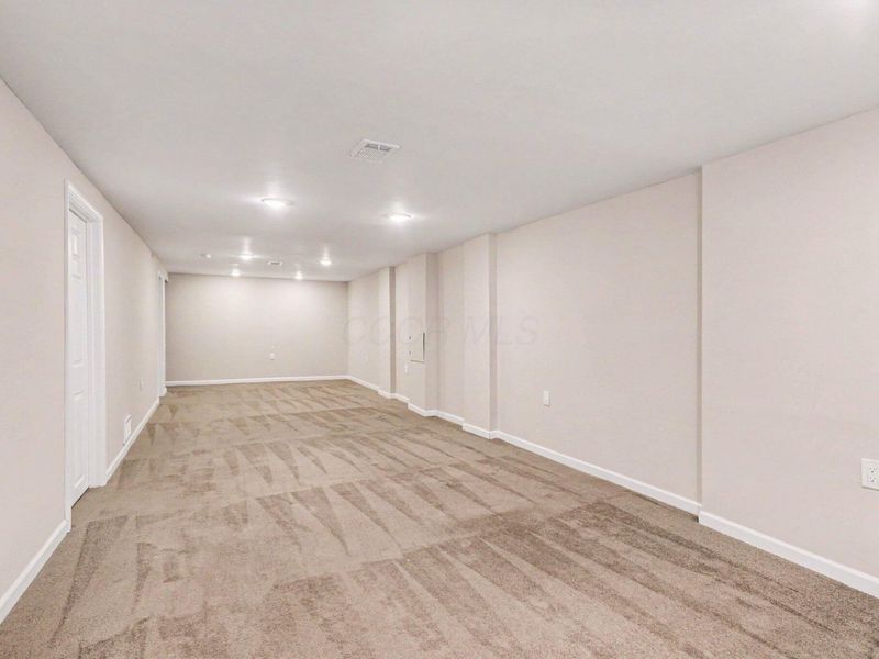 5015 Fullerton Drive, Columbus, OH 43232 Photo 19