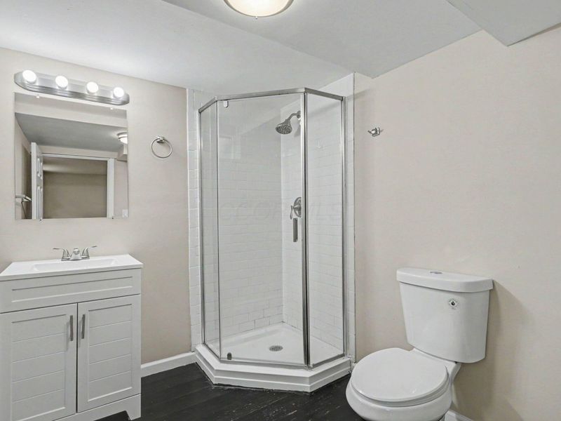 5015 Fullerton Drive, Columbus, OH 43232 Photo 21
